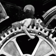 « Valeur travail » : concept magique né de la chute de l’Ancien Régime qui opposait la masse du peuple travailleur à l’aristocratie oisive. À l’origine exploitée par Marx, la valeur travail est...