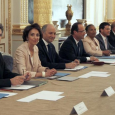 Déontologie ? Vous avez dit déontologie ? Chers lecteurs, je dois vous avouer quelque chose : voir toutes ces nouvelles têtes au sommet de l’État, voir Mme Merkel désormais obligée de négocier les choix européens et non plus...